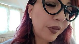 мачеха раскроет тебе свои большие секреты - порно видео